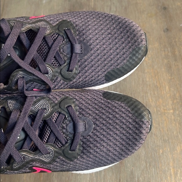 Nike Renew Blue Pink Athletic Trainer Sneakers 
Women’s size 8.5 - Picture 16 of 16